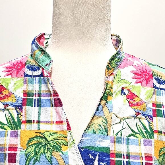Alfred Dunner Vibrant Tropical Print Cropped and Tied Button Down Women's Top 16 - Picture 5 of 12